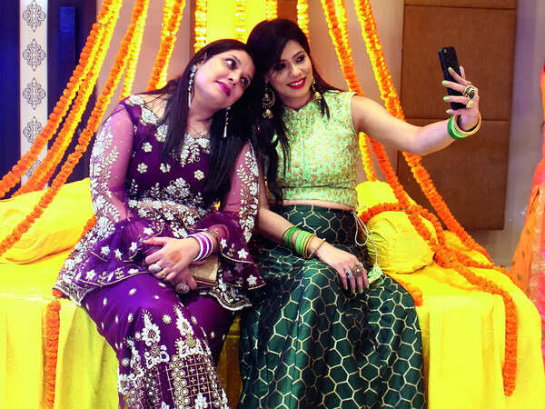Ruchi (L) and Shweta (BCCL/ Arvind Kumar)