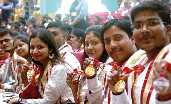 Centre gives Padma awards to those who work for society: Guv