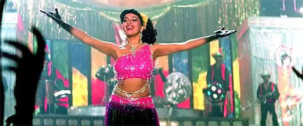 Ek Do Teen still 1
