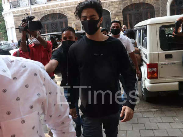 Aryan Khan wears Rs 37,000 tee on visit to NCB's office to mark weekly ...