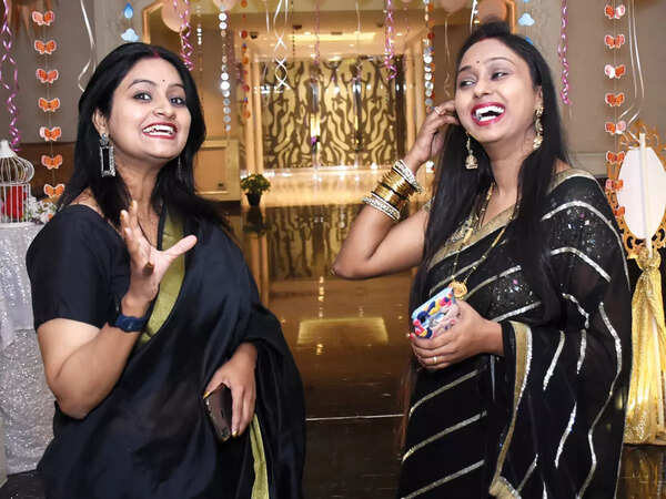 Priyam (L) and Priya (BCCL/ Vishnu Jaiswal)