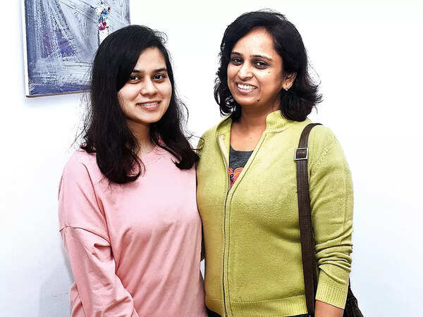 Shivanya Chandra (L) and Vidhi Sinha (BCCL/ Vivek Kumar)