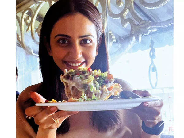 Calling herself a foodie, Rakul feasted on kebabs, biryani and also chaat in Lucknow (BCCL/ @rakulpreet)
