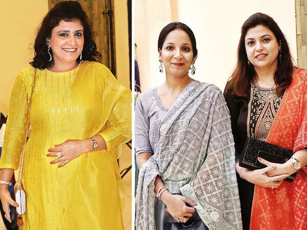 (L) Priti Talwar (R) Akanksha and Tanja Kapoor (BCCL/ Unmesh Pandey)