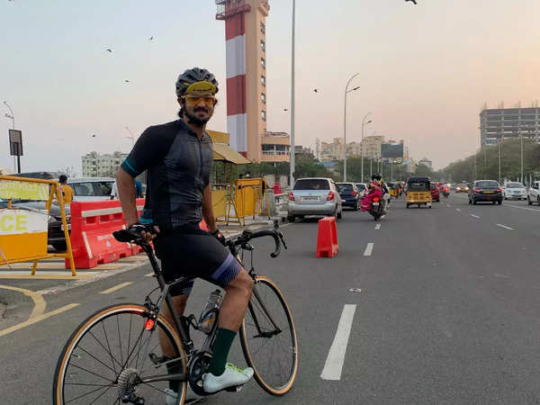 Pedalling fashion: How to look stylish on a bike - Times of India