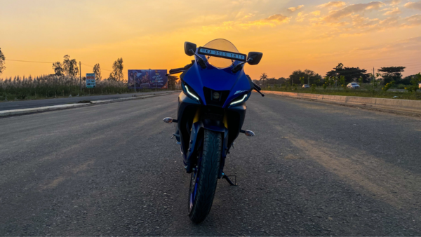 2021 Yamaha YZF-R15 V4 review: Fun on two wheels - Times of India