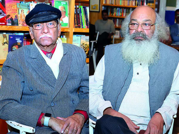 Prof Raj Bisaria and Surya Mohan Kulshreshtha (BCCL/@Aditya Yadav)