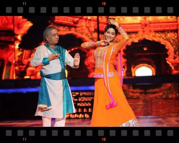 madhuridixitnene_272119659_339141934882809_1056534562395264901_n.webp