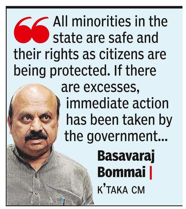 34 intellectuals write to CM against hate crime