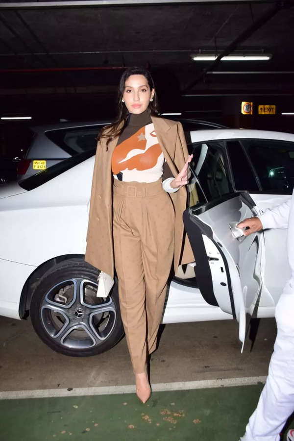 Pictures: Nora Fatehi's airport look is both sexy and chic