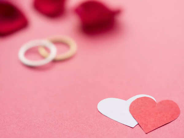 Happy Valentine's Day 2022: Best messages,