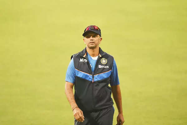 Embed-Dravid-2102-AFP