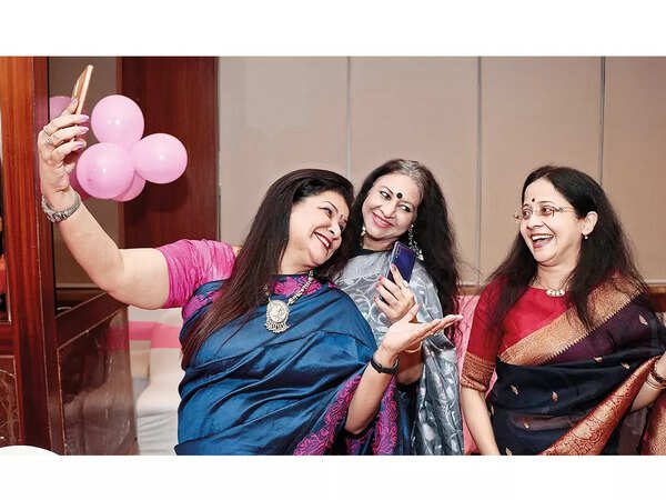 (L-R) Anupama Haldar, Divya Bhattacharya and Moitree Ganguly (BCCL/ Vivek Kumar)