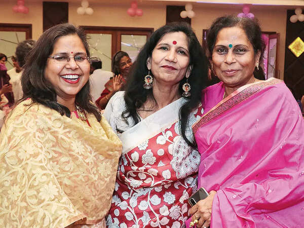 Apolli Srivastava, Kunjshri Johari and Sujata Srivastava (BCCL/ Vivek Kumar)