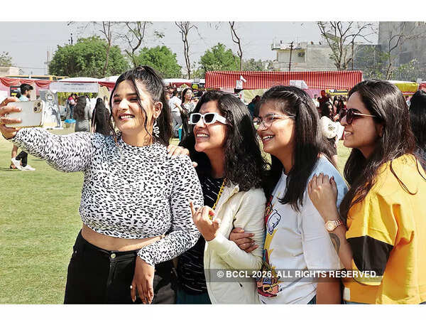 (L-R) Saumya, Shefali, Sonali and Pooja Savlani