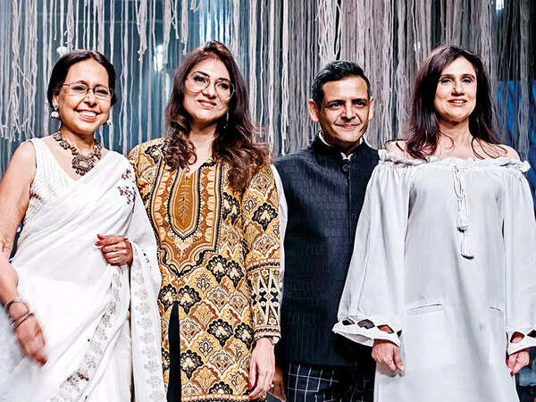 (L-R) Anju Modi, Charu Parashar, Abhishek Gupta Benares and Rina Dhaka