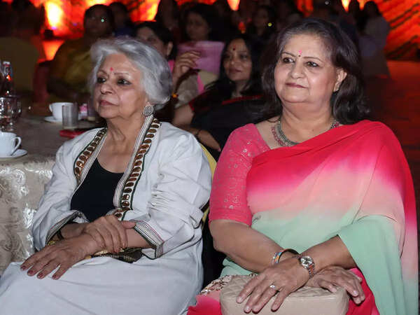 NILAM ARYA & RITU UBEROI - Copy