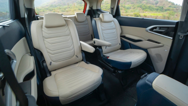kia carens 10