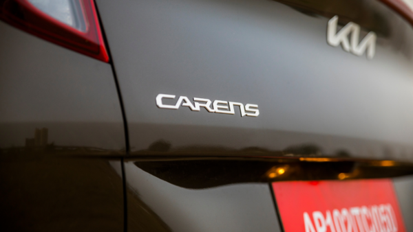 kia carens 19