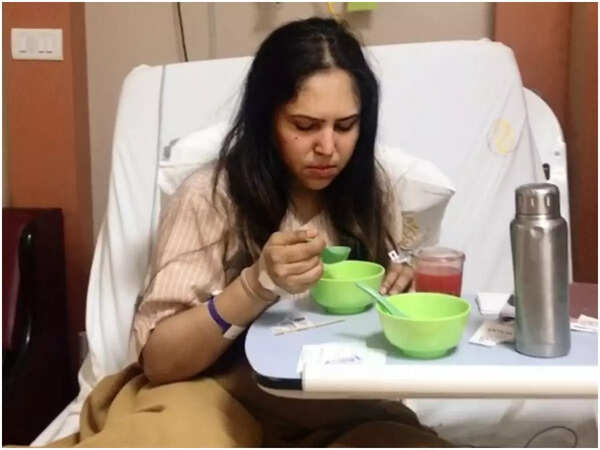 Piew at a city hospital post her surgery