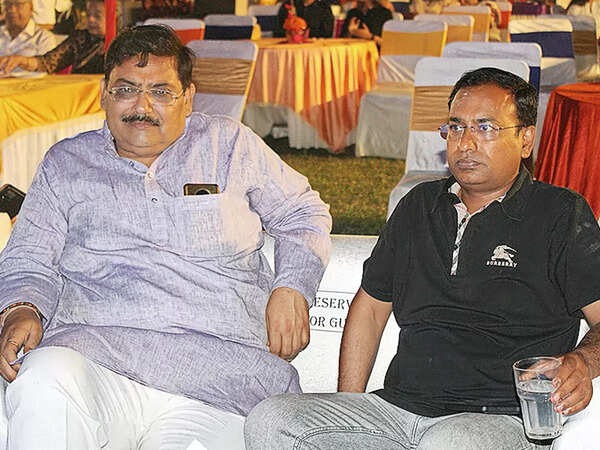 Naveen Kapoor (L) and Deepak Agrawal