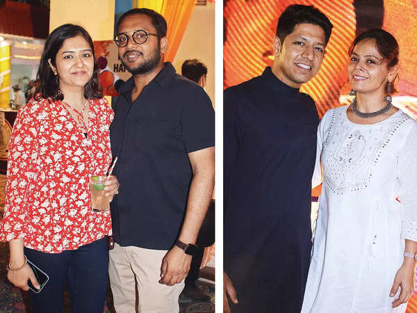 (L) Astha and Shri (R) Bharat and Sangeeta