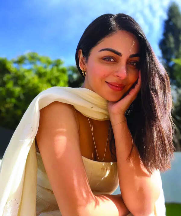 Etimes_NeeruBjawa