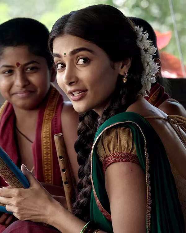 Acharya' trailer hints at another blockbuster for Pooja Hegde | Telugu  Movie News - Times of India