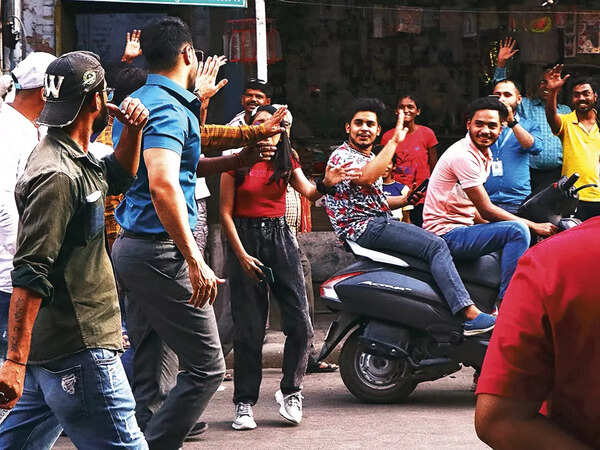 Actor Varun Dhawan shooting in Kanpur