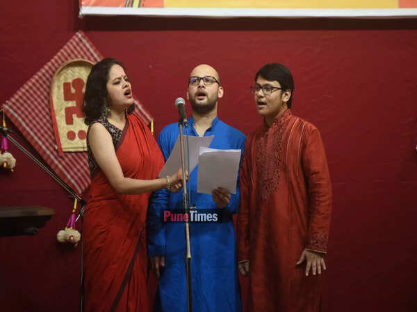 Avisikta Upadhyay, Joy Chatterjee and Saikat Majumdar (1) (1)