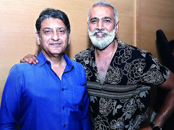 Mohammad Rashid (L) and Bhoopesh Rai