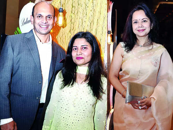 (L) Roshan Mendonsa and Astuti (R) Tanu Prakash