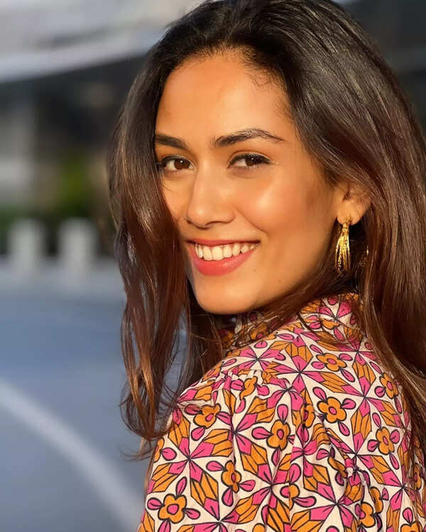 mira.kapoor_279317701_273200145027141_4322717735988966933_n