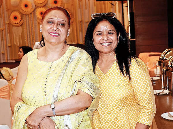 Sapna Behal (L) & Seema Chawla
