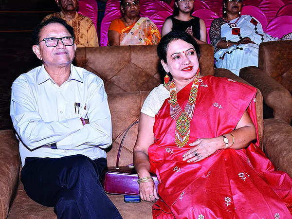 Dr Shubhashish Munshi and Bulbul Munshi