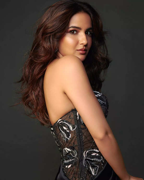 jasminbhasin2806_280502520_542372503969736_3881394321082526223_n