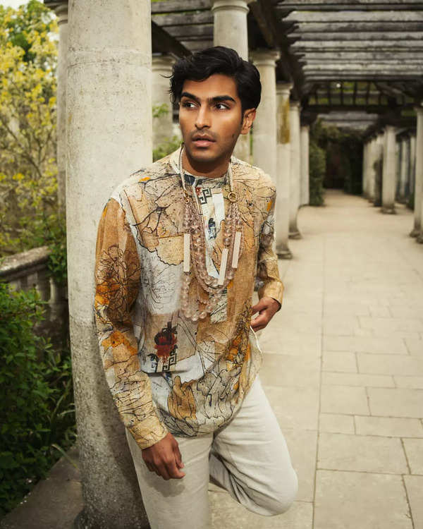 Rahi Chadda: [PHOTOS] Indian-origin supermodel Rahi Chadda is doing  high-street fashion right at the Milan Fashion Week