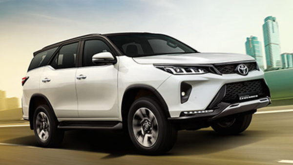 New Jeep Meridian Vs Toyota Fortuner: Prices, features, specs ...