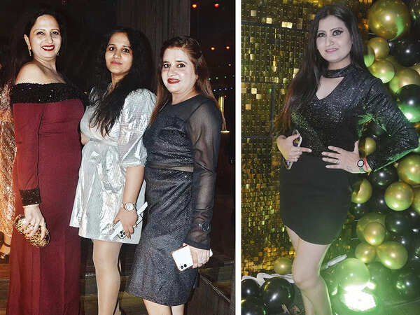 (L) Rashmi, Nupur and Manisha (R) Priyanka