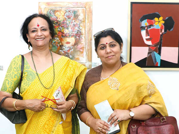 Minakshi Bahadur (L) and Priya Kakkar