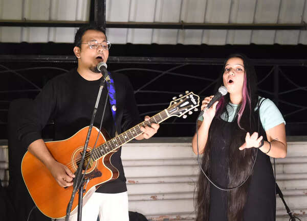 Paloma and adil (3)