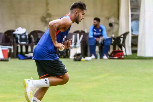 India vs South Africa: Umran Malik is centre of attention at Team India  nets | Cricket News - Times of India -