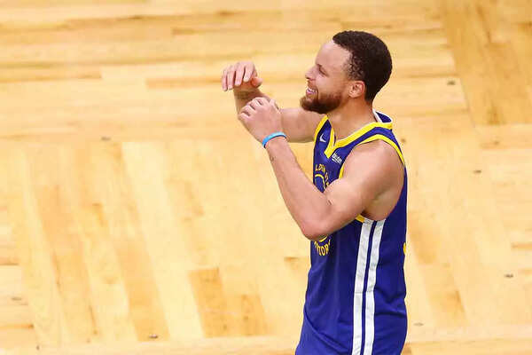 Stephen Curry (1988- ) •