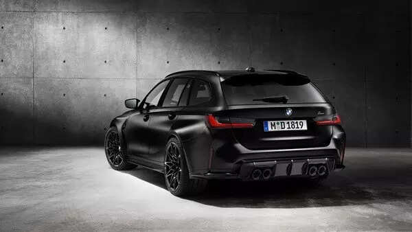 BMW M3 Touring unveiled with 510 hp and AWD - The Times of India