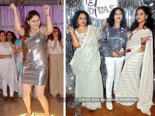 (L) Nidhi Taneja (R) Shweta, Navita and Shilpi