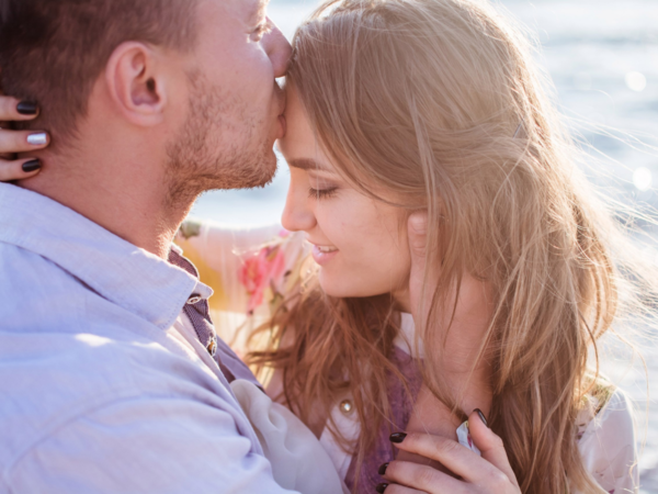 Kissing Day 2022 Wishes, Messages, Quotes,