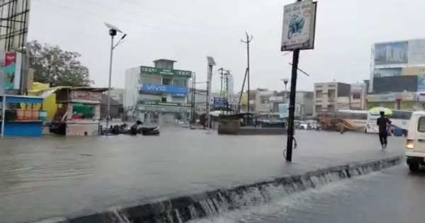 Rain woes: Telangana declares 3-day holiday in schools, colleges; red ...