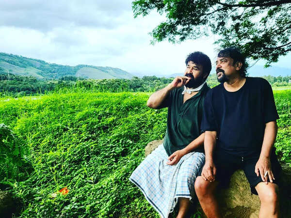 Olavum Theeravum