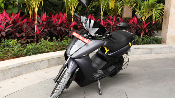 2022 Gen 3 Ather 450X in Space Gray