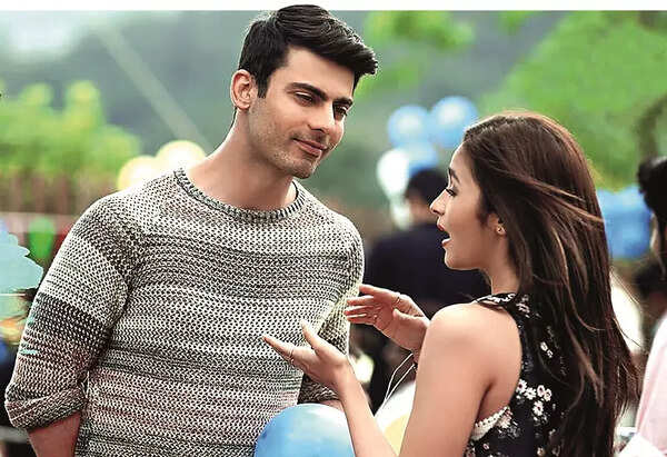 Kapoor and sons online